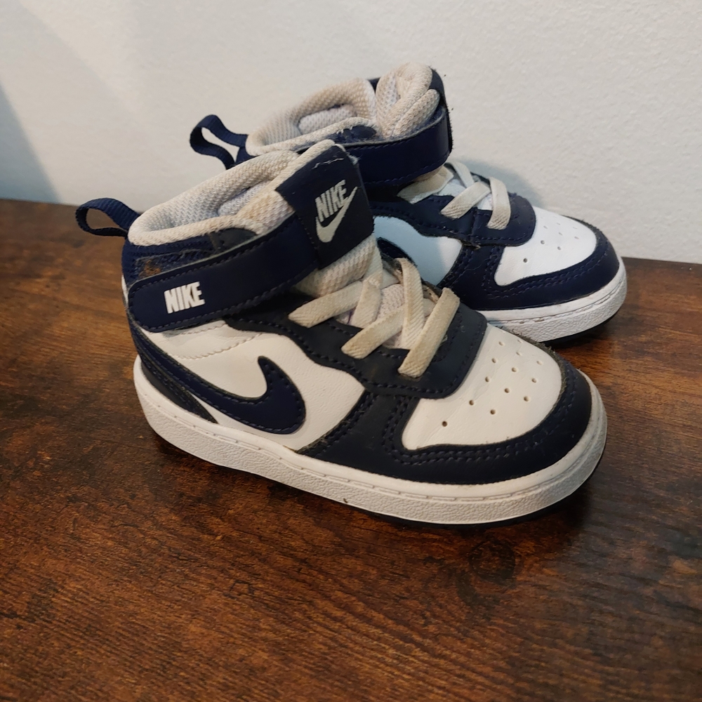 Nike Kids' Navy and White Sneakers